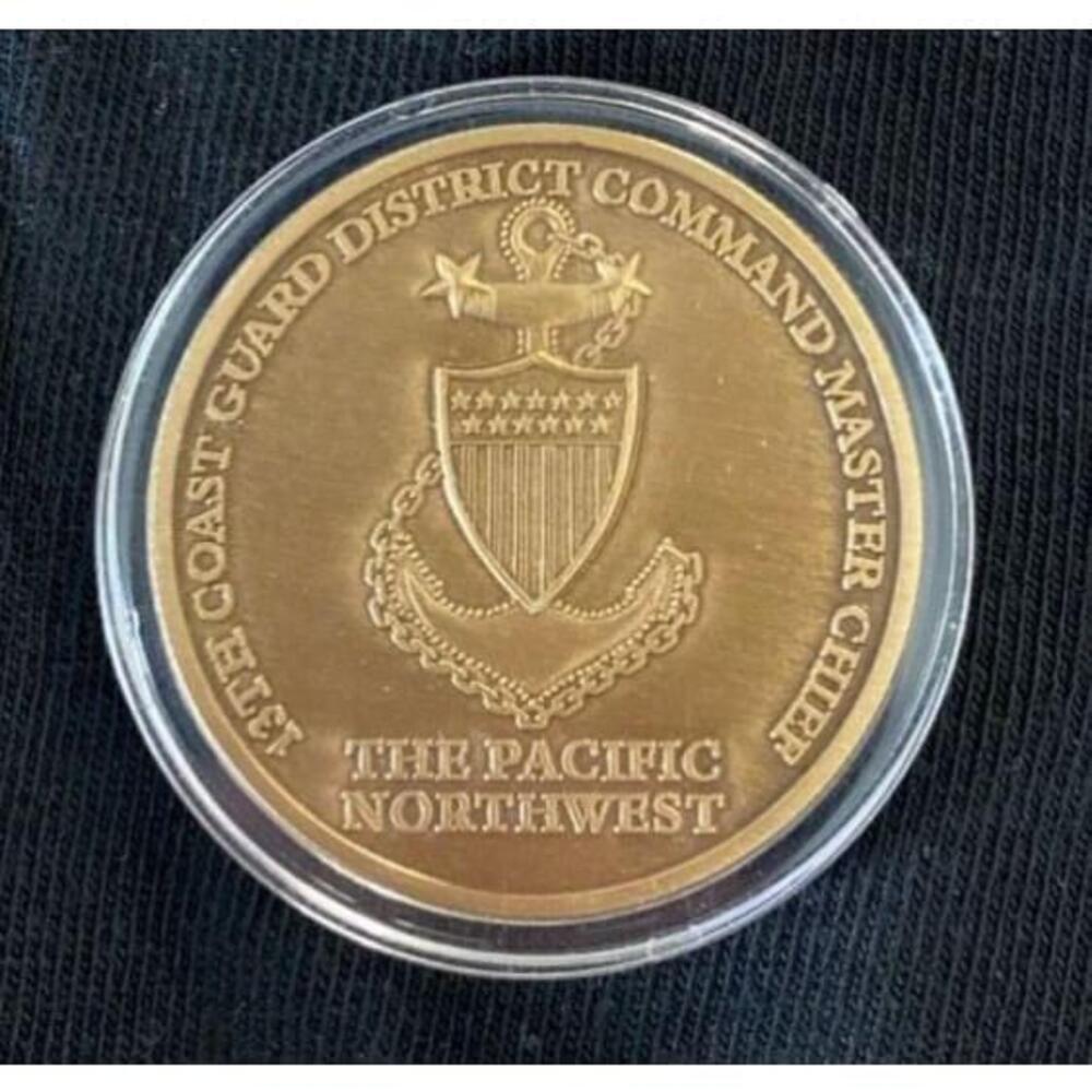 US COAST GUARD 13TH COAST GUARD DISTRICT COMMAND MASTER CHIEF CHALLENGE COIN - Picture 2 of 9